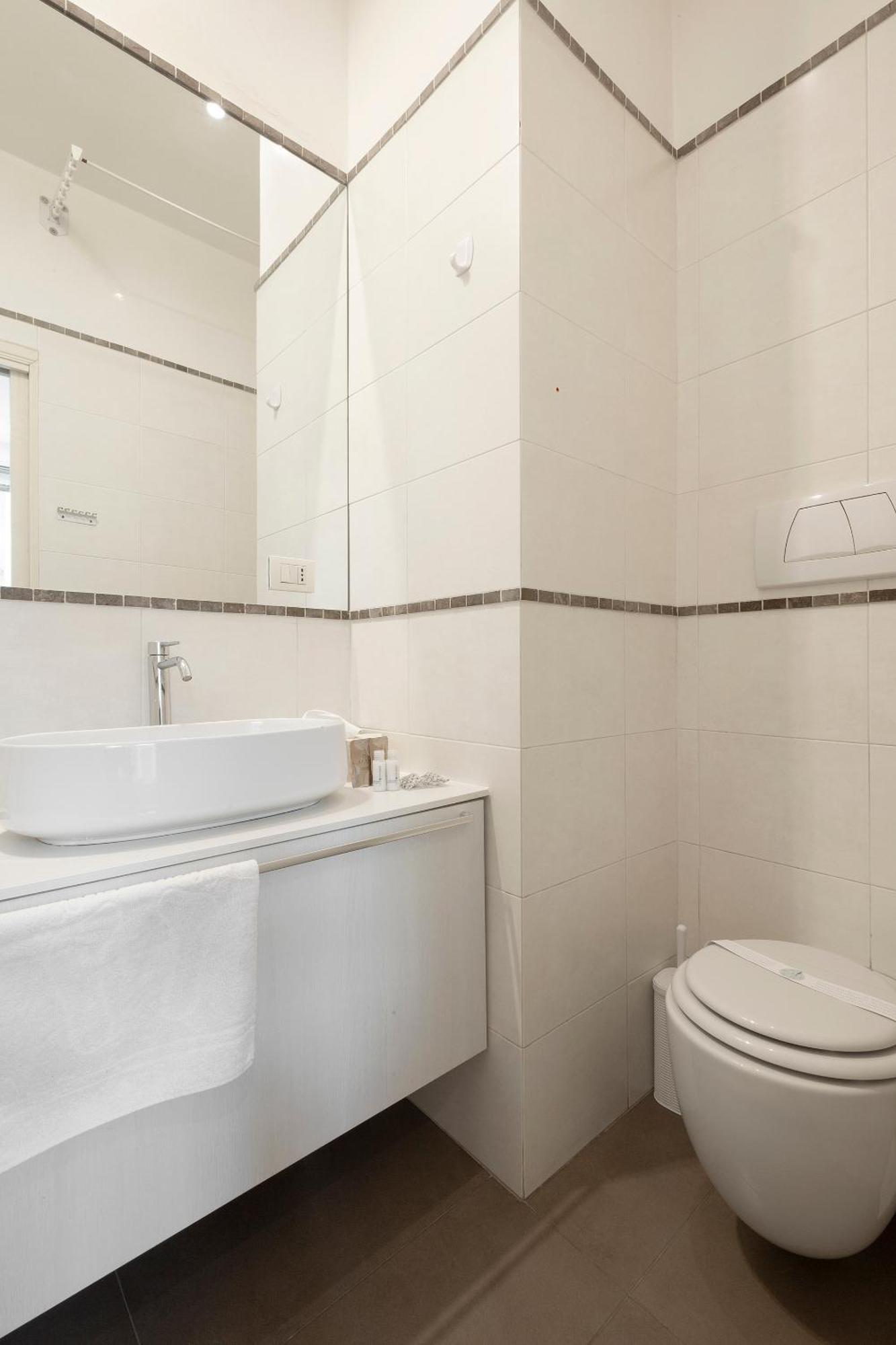 Vittore Rooms & Apartment มิลาน ภายนอก รูปภาพ