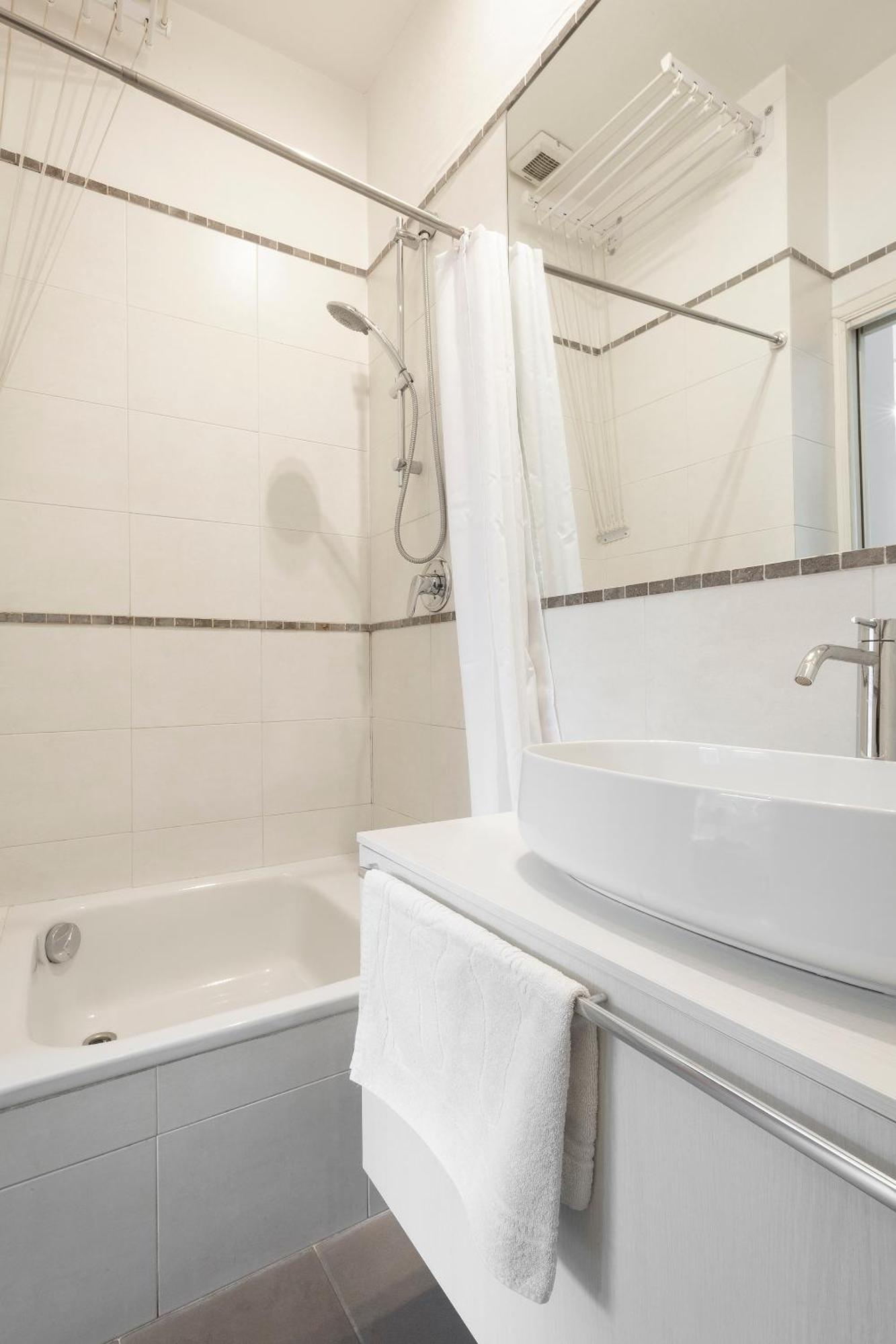 Vittore Rooms & Apartment มิลาน ภายนอก รูปภาพ