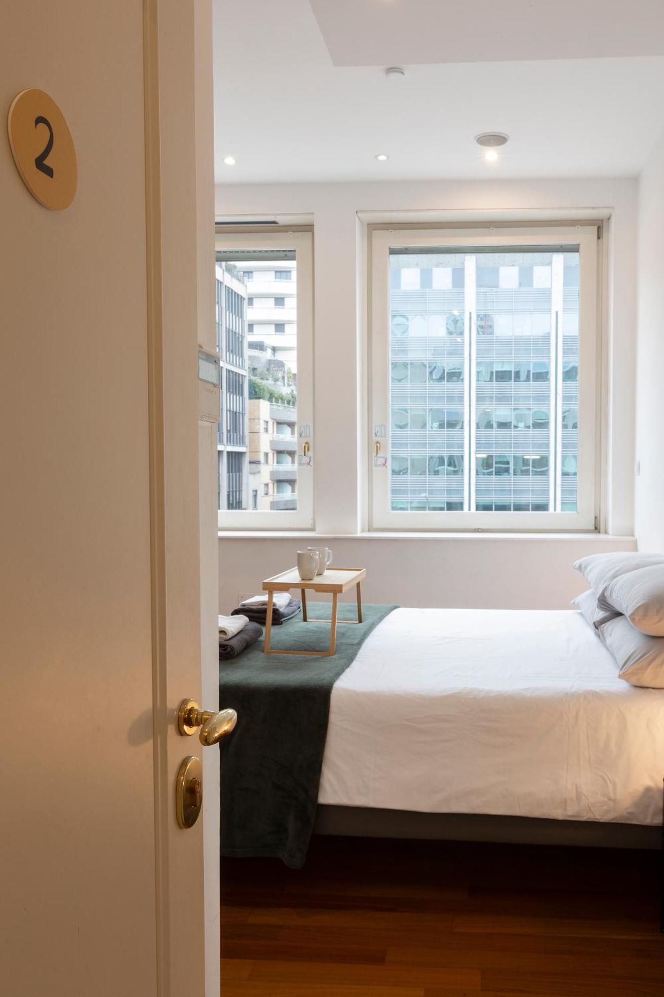Vittore Rooms & Apartment มิลาน ภายนอก รูปภาพ